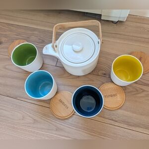 Davids Tea Ceramic Teapot Set with Multicolor Cups.